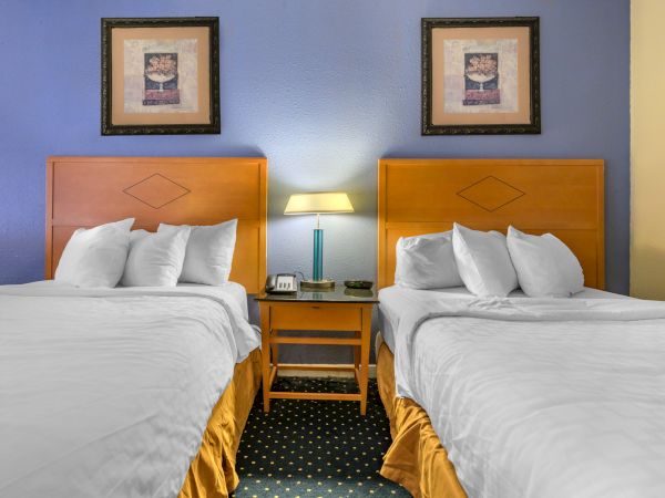 Inn At Lebanon