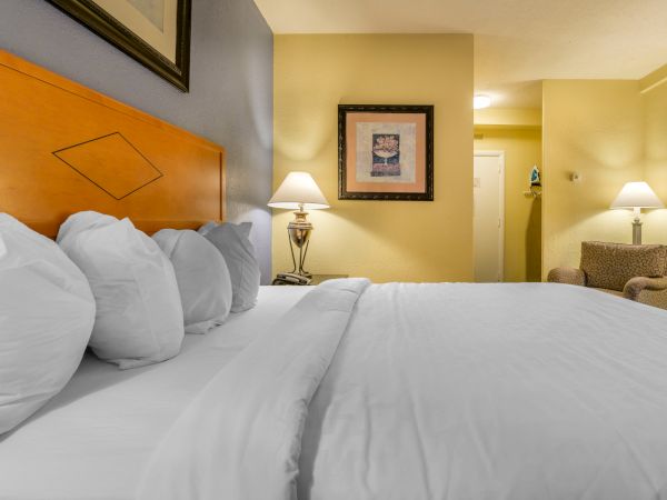Inn At Lebanon